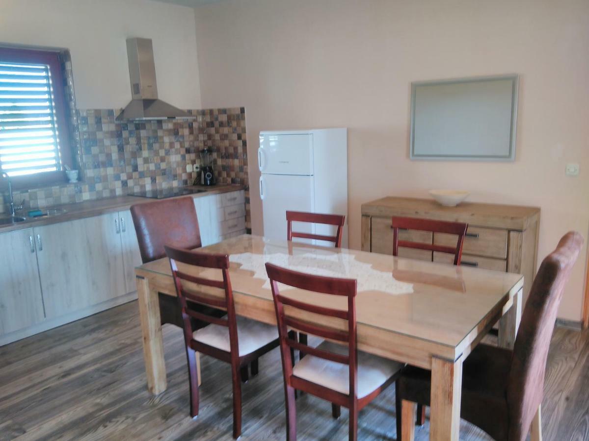 Apartmani Vinka メドゥリン エクステリア 写真
